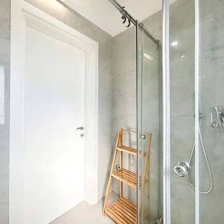 Magnificent 733 Apartment Durres