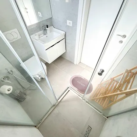 Apartment Magnificent 733 Durres