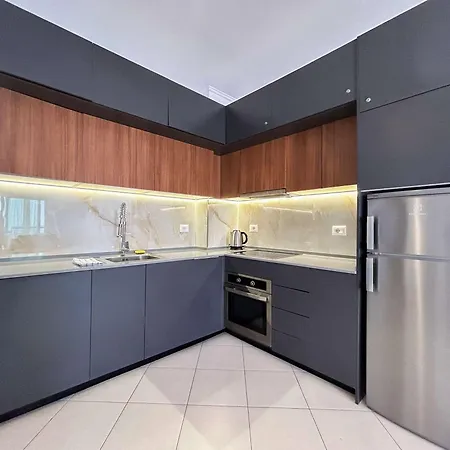 Magnificent 733 Apartment Durres